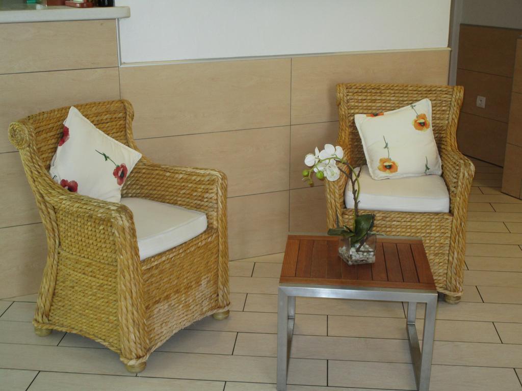 Hotel Azur Bord De Mer Λα Γκραντ-Μοτ Εξωτερικό φωτογραφία